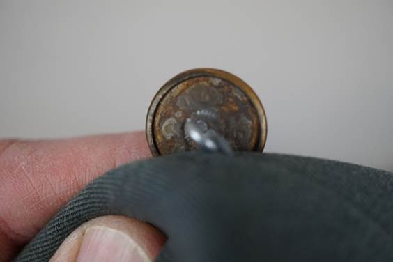 A close-up of a finger

Description automatically generated with medium confidence