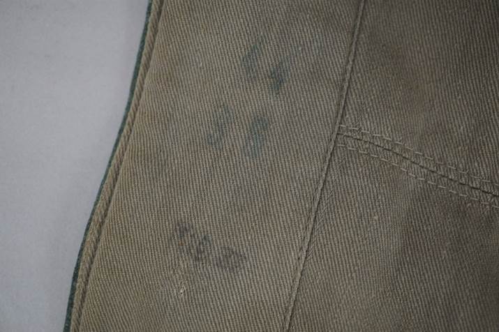 Close-up of a piece of clothing

Description automatically generated