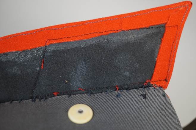 Close-up of a piece of fabric

Description automatically generated