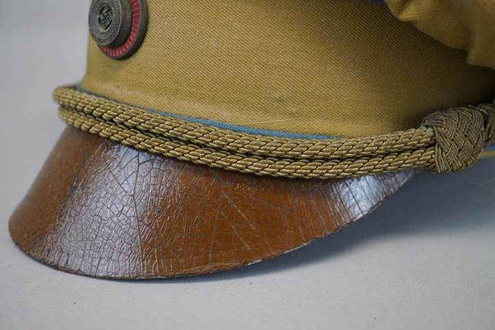 A close-up of a hat

Description automatically generated