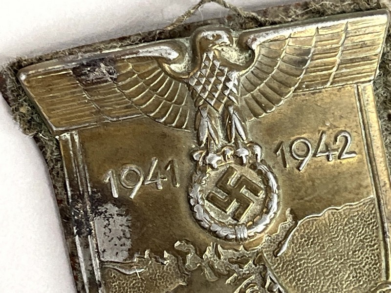 A close up of a metal object

AI-generated content may be incorrect.