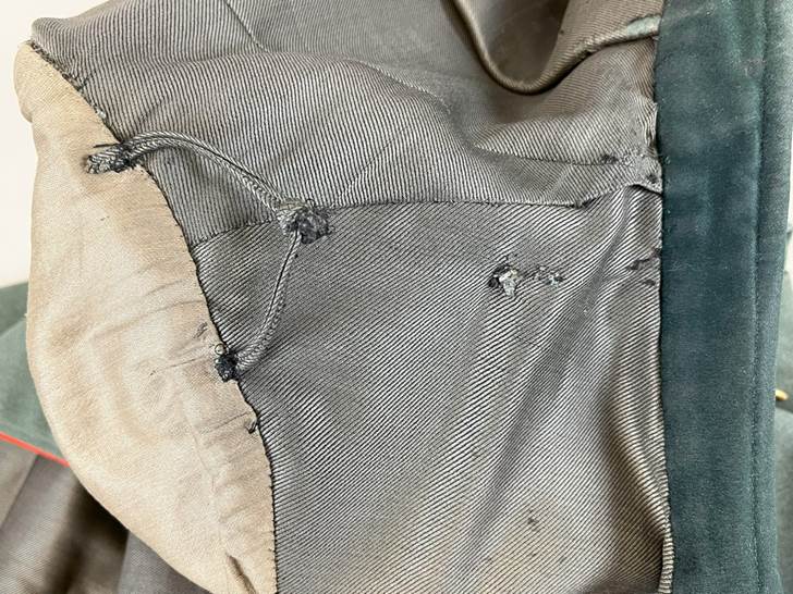 A close up of a fabric

AI-generated content may be incorrect.