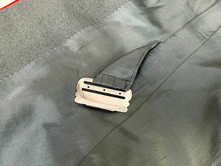 A close-up of a strap

AI-generated content may be incorrect.