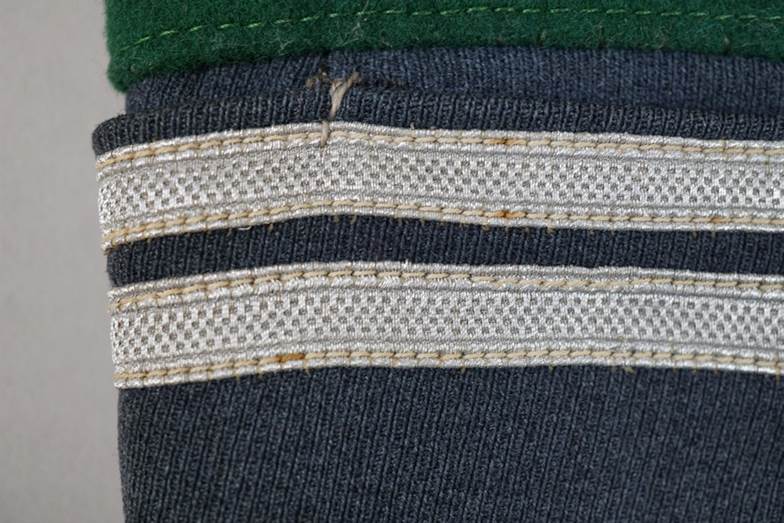 A close up of a fabric

AI-generated content may be incorrect.