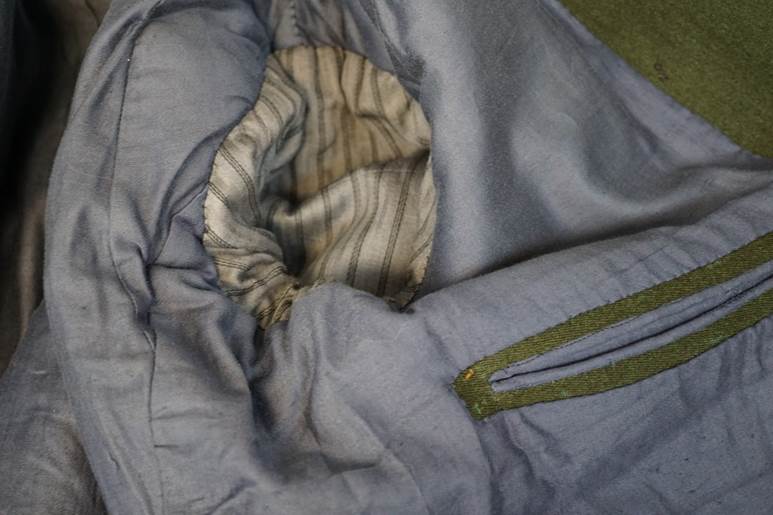 A close-up of a sleeping bag

AI-generated content may be incorrect.