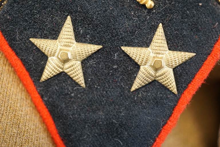 A close-up of a star patch

AI-generated content may be incorrect.