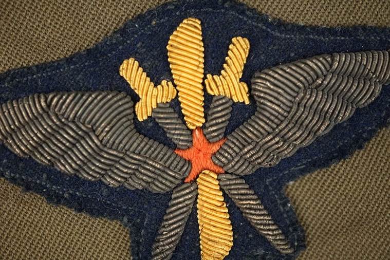 A patch of a military insignia

AI-generated content may be incorrect.