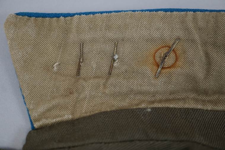 A close-up of a piece of fabric

AI-generated content may be incorrect.