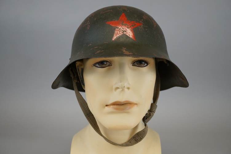 A mannequin wearing a helmet

AI-generated content may be incorrect.