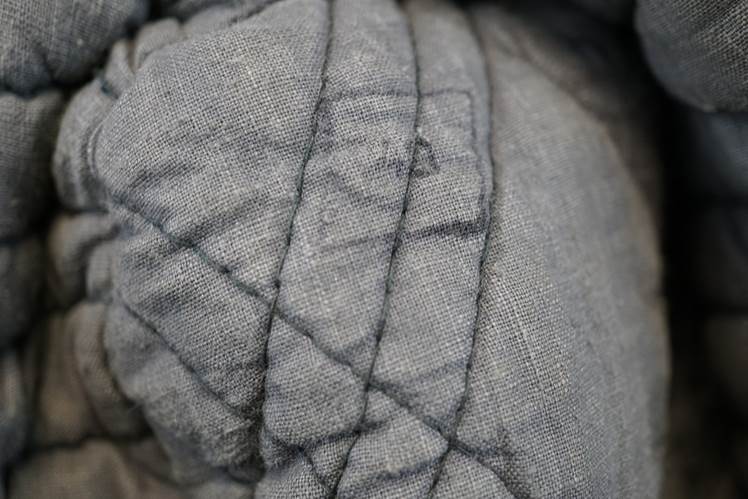 A close-up of a fabric

AI-generated content may be incorrect.