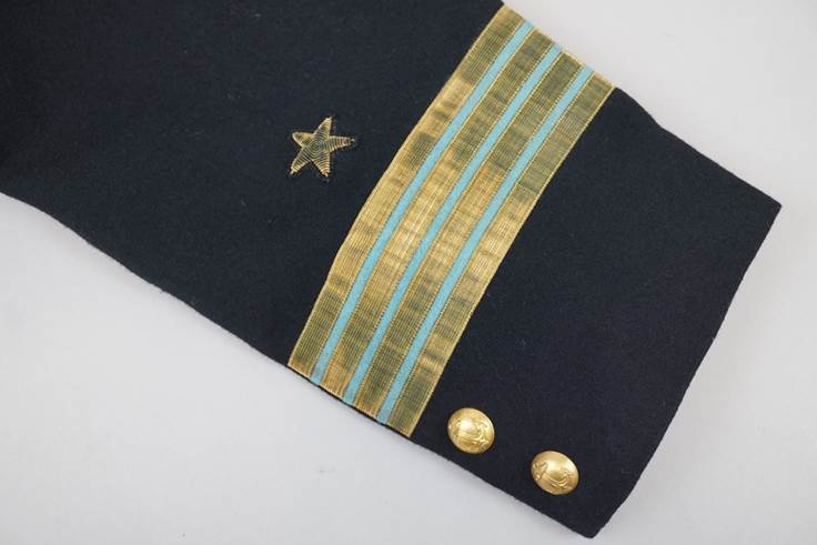 A close-up of a uniform

AI-generated content may be incorrect.