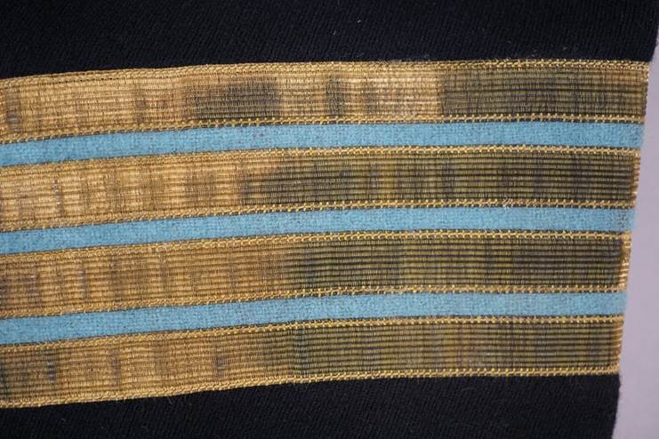 A close-up of a fabric

AI-generated content may be incorrect.