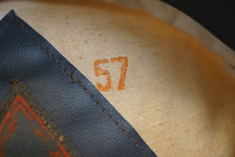 A close-up of a shoe

AI-generated content may be incorrect.