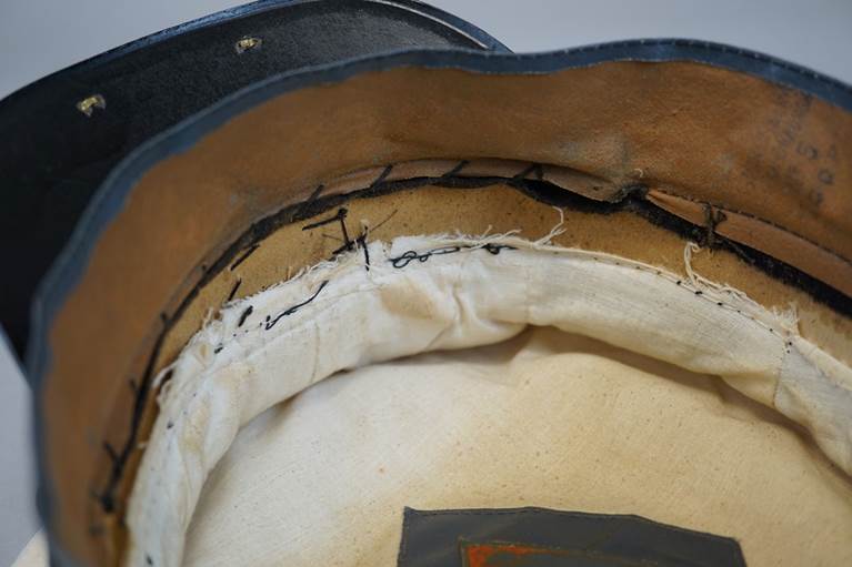 A close-up of a helmet

AI-generated content may be incorrect.