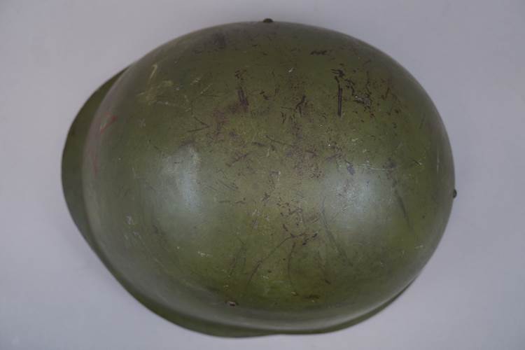 A green helmet on a white background

AI-generated content may be incorrect.